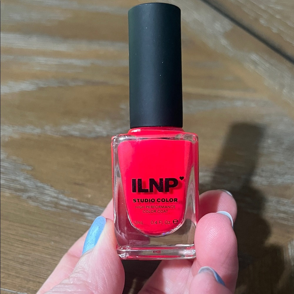Vaporwave Studio Color High Performance Nail Polish - Vibrant Red
